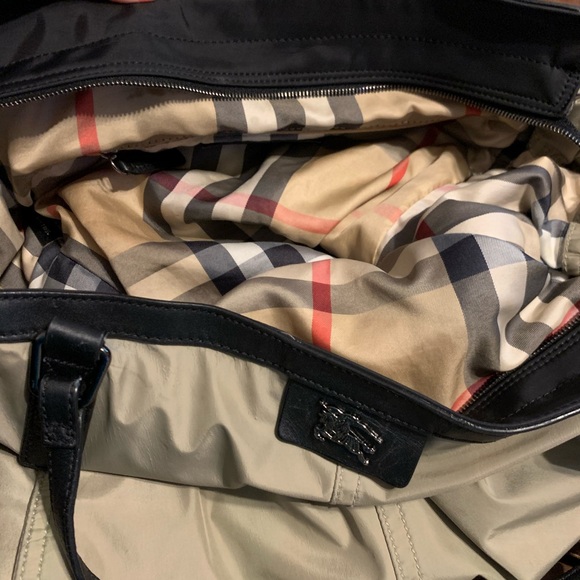 **SOLD** Burberry Buckleigh Nylon black Tote purse - Picture 9 of 16